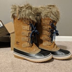 Sorel Joan of Arctic boots